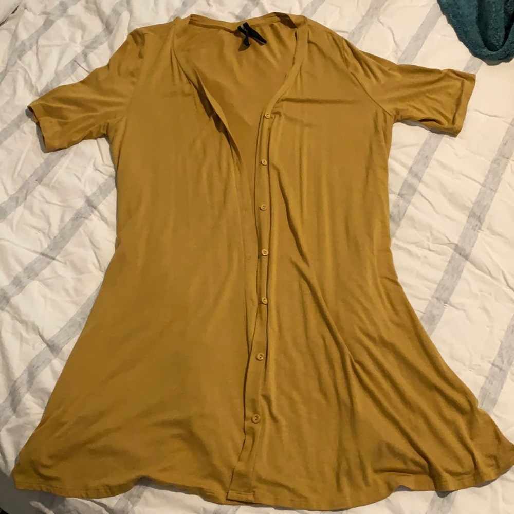 *DONATED* Agnes & Dora limitless button tunic